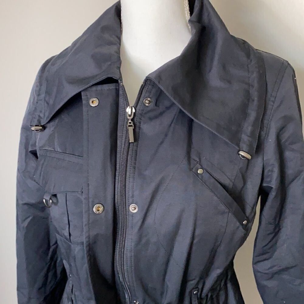 Gallery Petite S Water Resistant Mid Weight Jacket Black Rain Jacket.